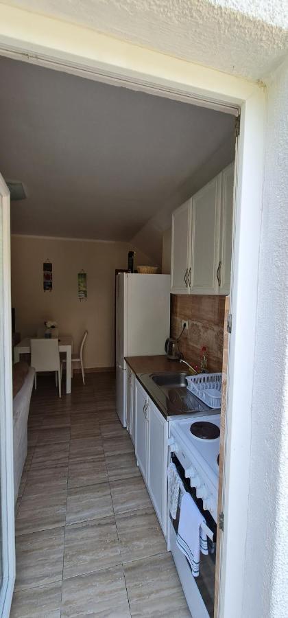 Apartman Nina2 ริซาน ภายนอก รูปภาพ